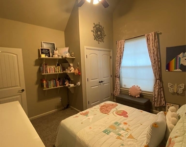 16005 Angie Kaye Lane - Photo Thumbnail 13