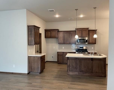 2525 North Creek Lane - Photo Thumbnail 9