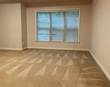 6025 Oakridge Court - Photo Thumbnail 38