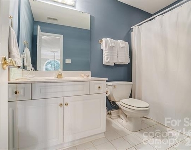 6025 Oakridge Court - Photo Thumbnail 26