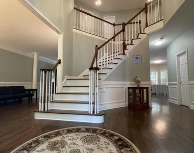 6025 Oakridge Court - Photo Thumbnail 1