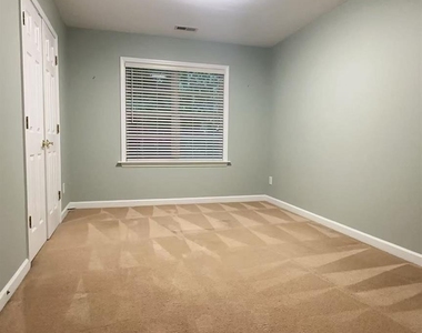 6025 Oakridge Court - Photo Thumbnail 41