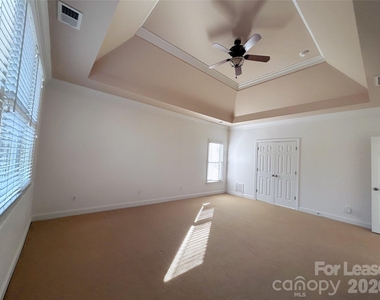7615 Quail Park Drive - Photo Thumbnail 12