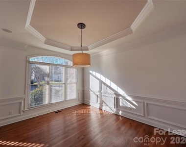 7615 Quail Park Drive - Photo Thumbnail 4