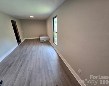 2727 Englehardt Street - Photo Thumbnail 14