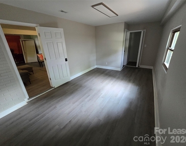 2727 Englehardt Street - Photo Thumbnail 6