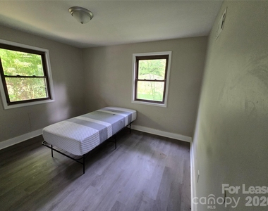 2727 Englehardt Street - Photo Thumbnail 12