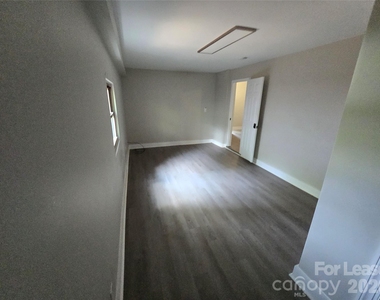 2727 Englehardt Street - Photo Thumbnail 8