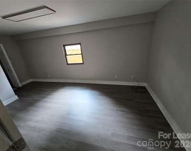 2727 Englehardt Street - Photo Thumbnail 5