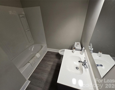 2727 Englehardt Street - Photo Thumbnail 9