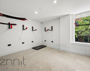 2404 Cortelyou Road - Photo Thumbnail 13