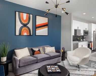 1015 N Alexander Street - Photo Thumbnail 24