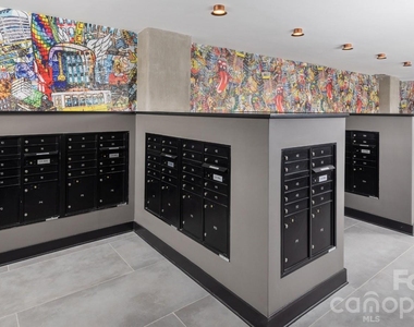 1015 N Alexander Street - Photo Thumbnail 18