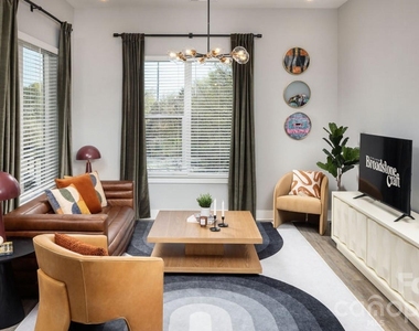 1015 N Alexander Street - Photo Thumbnail 26