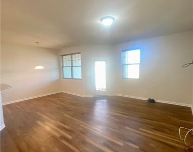 2616 Winter Thistle Way - Photo Thumbnail 9