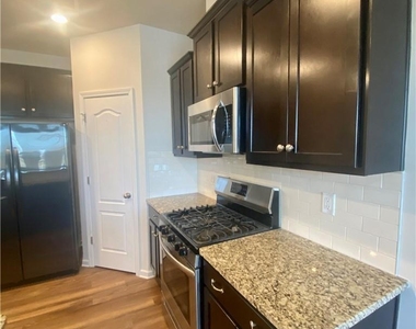 2616 Winter Thistle Way - Photo Thumbnail 7
