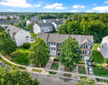 940 Tiger Lane - Photo Thumbnail 23