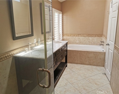 11539 Lancaster Way - Photo Thumbnail 14