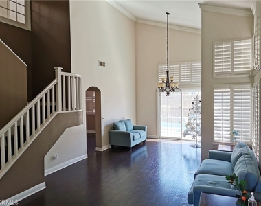 11539 Lancaster Way - Photo Thumbnail 2