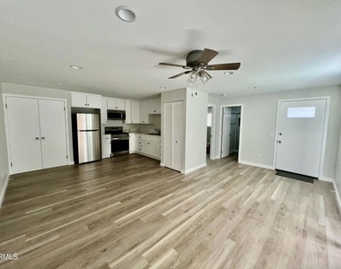 35 San Benito Avenue - Photo Thumbnail 2