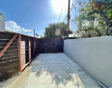 35 San Benito Avenue - Photo Thumbnail 12