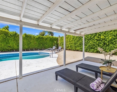 1489 E Francis Drive - Photo Thumbnail 16