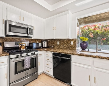 1489 E Francis Drive - Photo Thumbnail 11