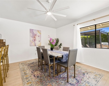 1489 E Francis Drive - Photo Thumbnail 5