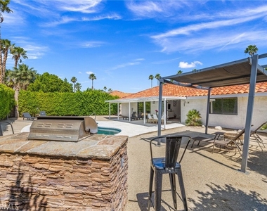 1489 E Francis Drive - Photo Thumbnail 22