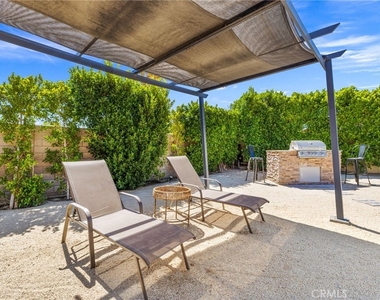 1489 E Francis Drive - Photo Thumbnail 18