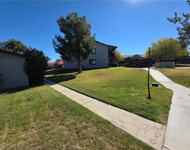 44036 25th W - Photo Thumbnail 15