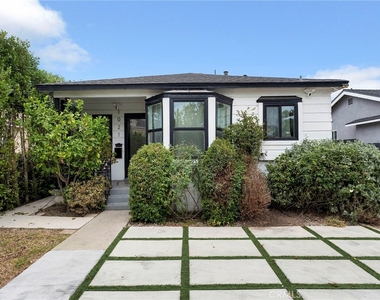 1021 E 65th Street - Photo Thumbnail 40