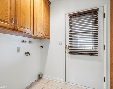 9141 Wheatland Ave - Photo Thumbnail 59