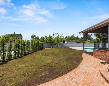 9141 Wheatland Ave - Photo Thumbnail 27