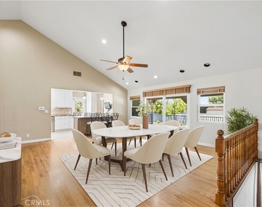 9141 Wheatland Ave - Photo Thumbnail 4