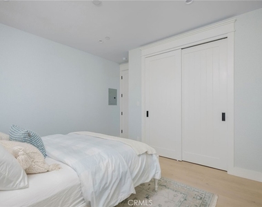 153 Granada Avenue - Photo Thumbnail 42