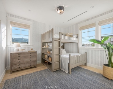 153 Granada Avenue - Photo Thumbnail 38