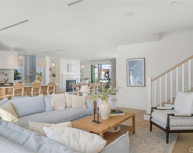153 Granada Avenue - Photo Thumbnail 19
