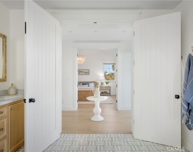 153 Granada Avenue - Photo Thumbnail 33