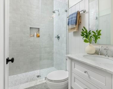 153 Granada Avenue - Photo Thumbnail 22