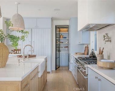 153 Granada Avenue - Photo Thumbnail 14