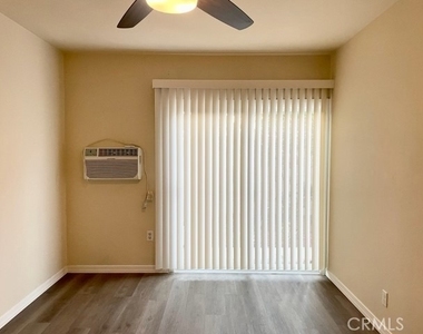 3313 Adriatic Avenue - Photo Thumbnail 12