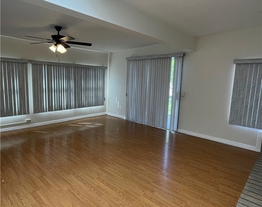 14261 Cedarwood - Photo Thumbnail 13