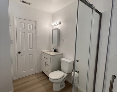 14261 Cedarwood - Photo Thumbnail 10