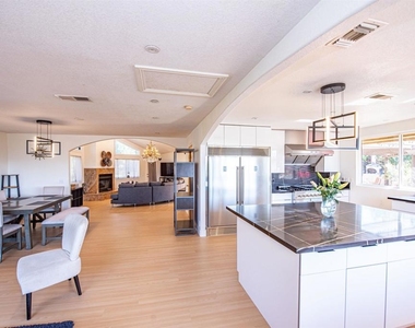 2715 S Centre City Parkway - Photo Thumbnail 54