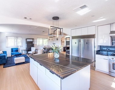 2715 S Centre City Parkway - Photo Thumbnail 61