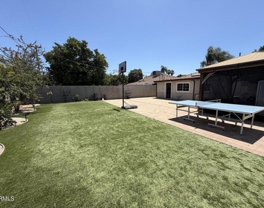 7330 Satsuma Avenue - Photo Thumbnail 31