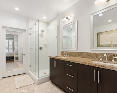 21 Gramercy - Photo Thumbnail 15