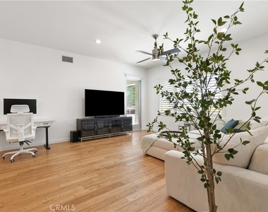 21 Gramercy - Photo Thumbnail 1