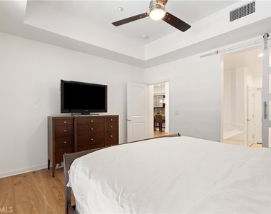 21 Gramercy - Photo Thumbnail 14